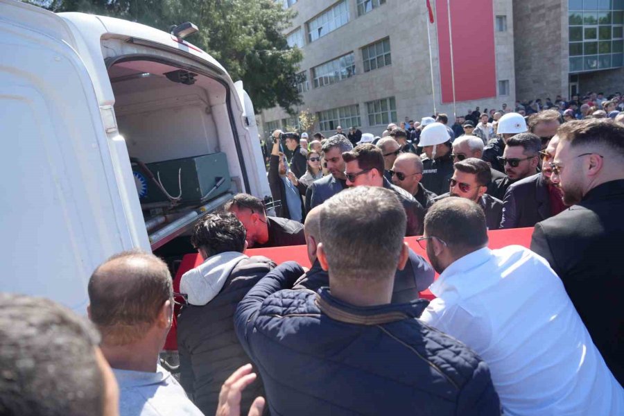 Kanser Tedavisi Görürken Hayatını Kaydeden Başpolise Veda