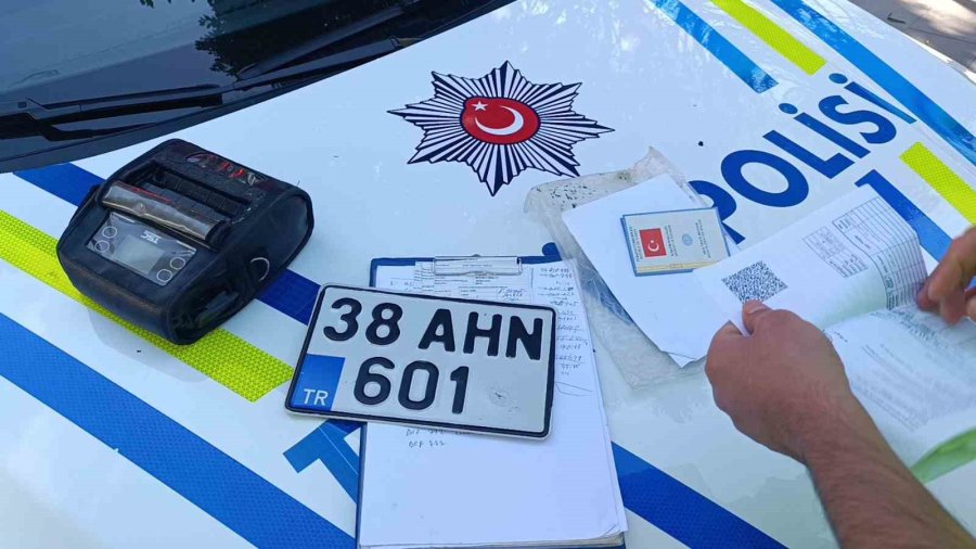 Savunması "pes" Dedirtti: "ehliyet Gerektirdiğini Bilmiyordum"