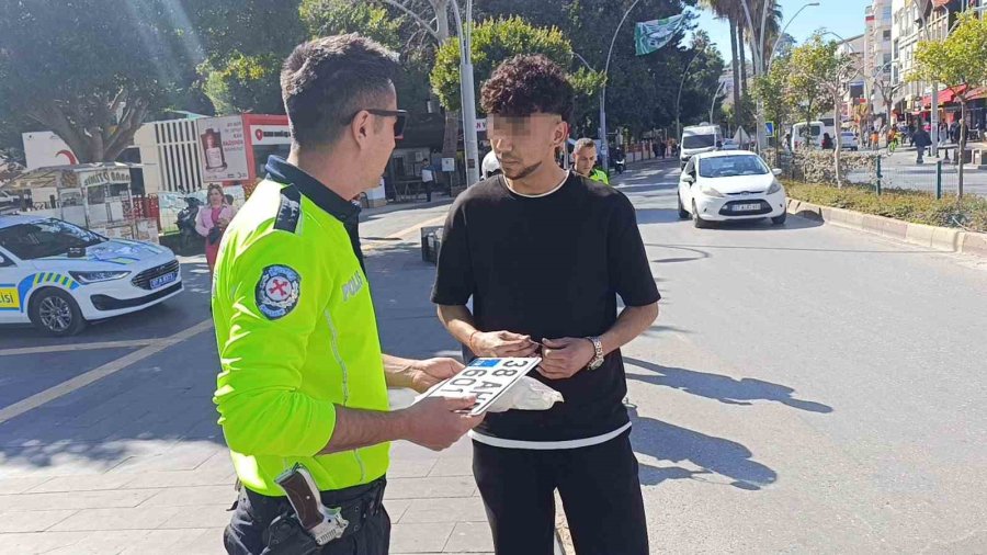 Savunması "pes" Dedirtti: "ehliyet Gerektirdiğini Bilmiyordum"