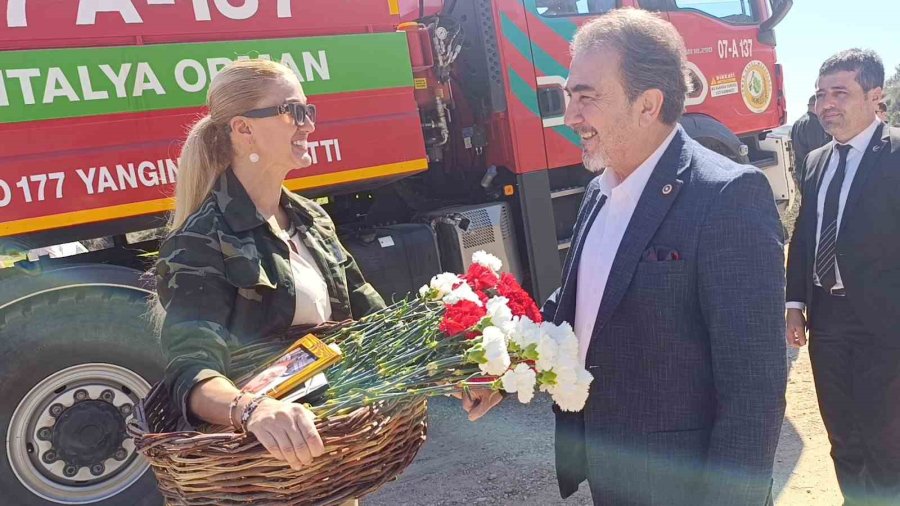 İlhan Özay Hatıra Ormanı’nda Fidan Dikimi Yapıldı
