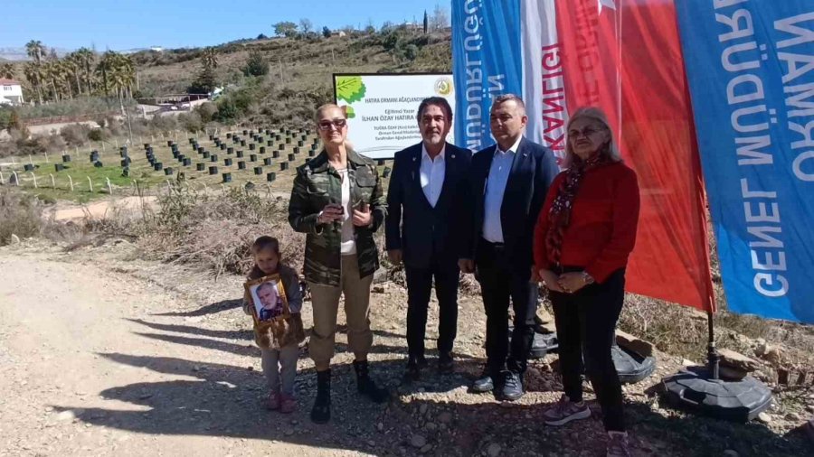 İlhan Özay Hatıra Ormanı’nda Fidan Dikimi Yapıldı