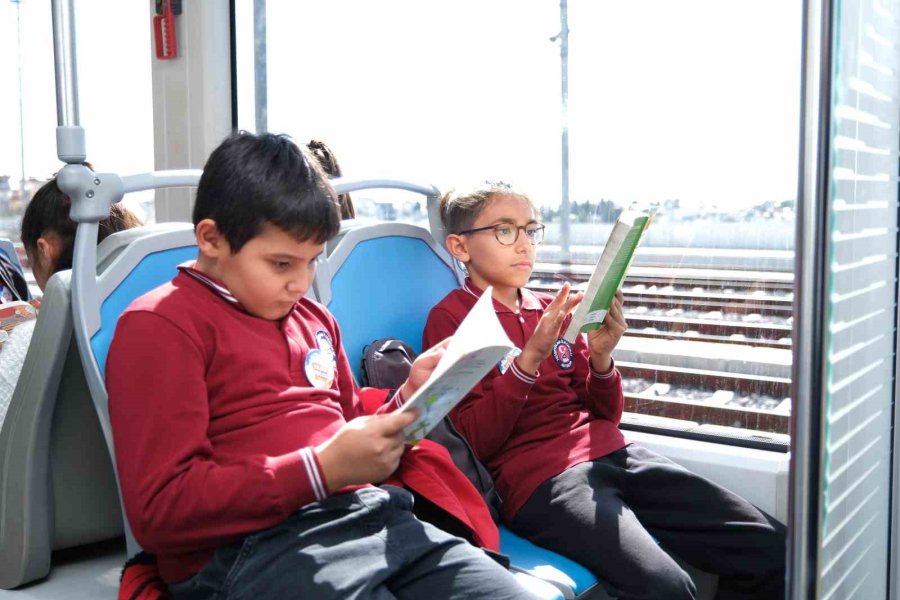 Antray, Yıldız Yolcularını Yetiştiriyor