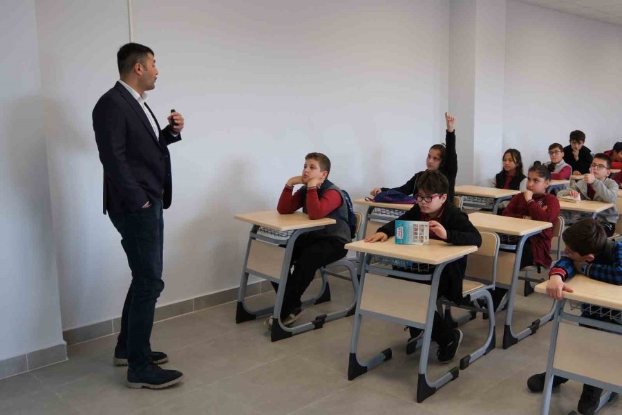 Antray, Yıldız Yolcularını Yetiştiriyor