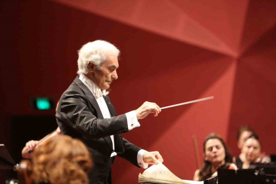 Ünlü Şef Gürer Aykal’dan Konser