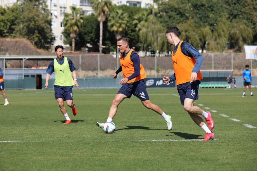 Alanyaspor’da Kasımpaşa Maçı Hazırlıkları Başladı