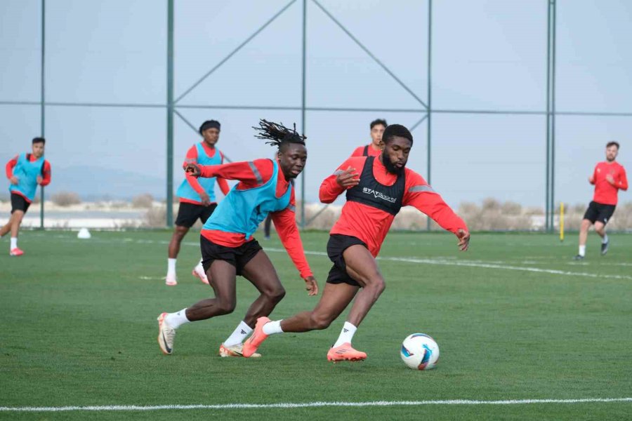 Atakaş Hatayspor, Sivasspor Maçı Hazırlıklarına Başladı