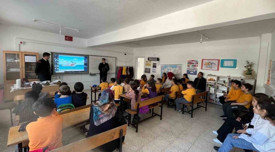 Öğrencilere Deniz Sevgisi Aşılandı