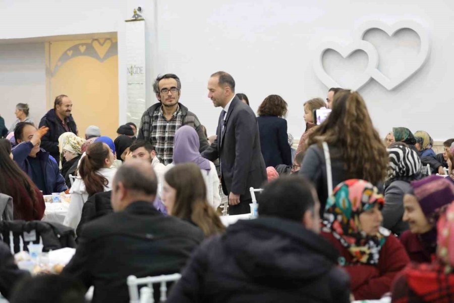 Niğde Belediyesi Mahalle İftarları Devam Ediyor