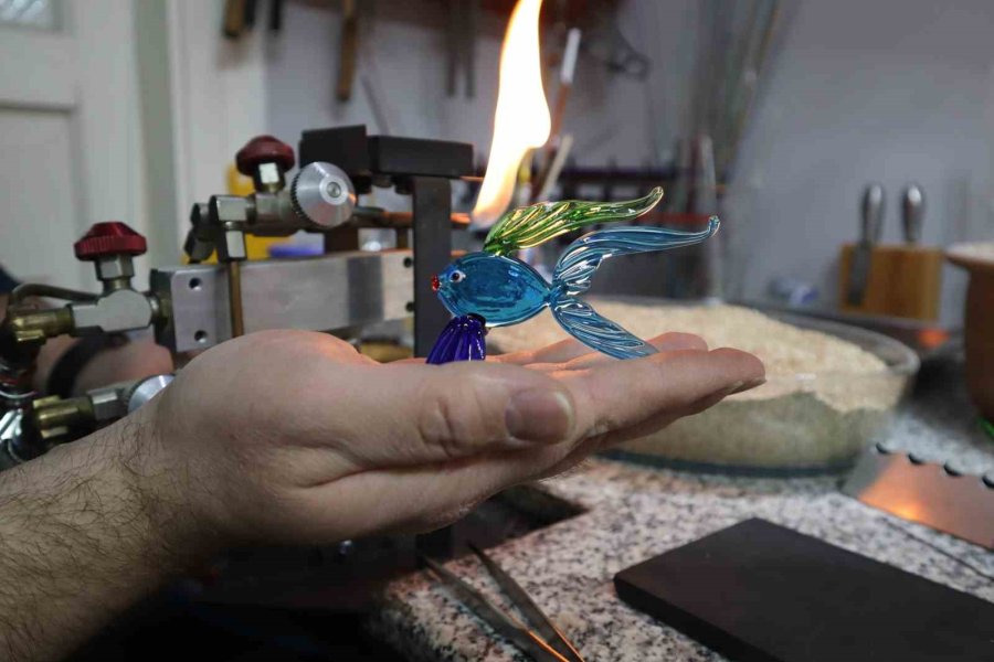 Bin 400 Derecede İşlenen Cam Sanatı Eskişehir’den Dünyaya Taşınıyor