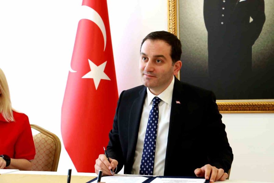 Antalya Cumhuriyet Başsavcılığı İle Akdeniz Üniversitesi Arasında İş Birliği Protokolü İmzalandı