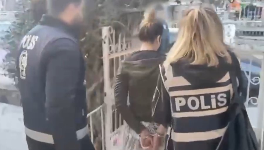 Kayseri’de Hırsızlık Suçlarından Aranan Şahıslara Eş Zamanlı Operasyon: 14 Gözaltı