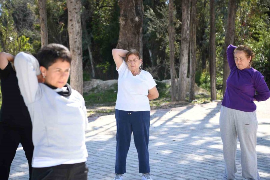 Konyaaltı’nda Spor Kursları Kırsal Mahallelerde De Yayılıyor