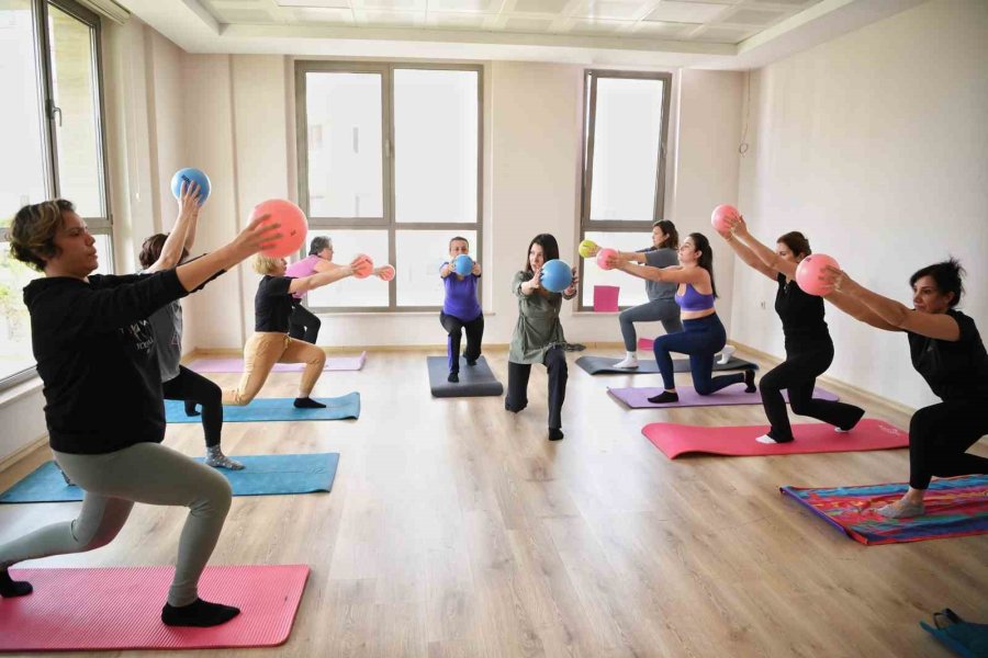 Konyaaltı’nda Spor Kursları Kırsal Mahallelerde De Yayılıyor