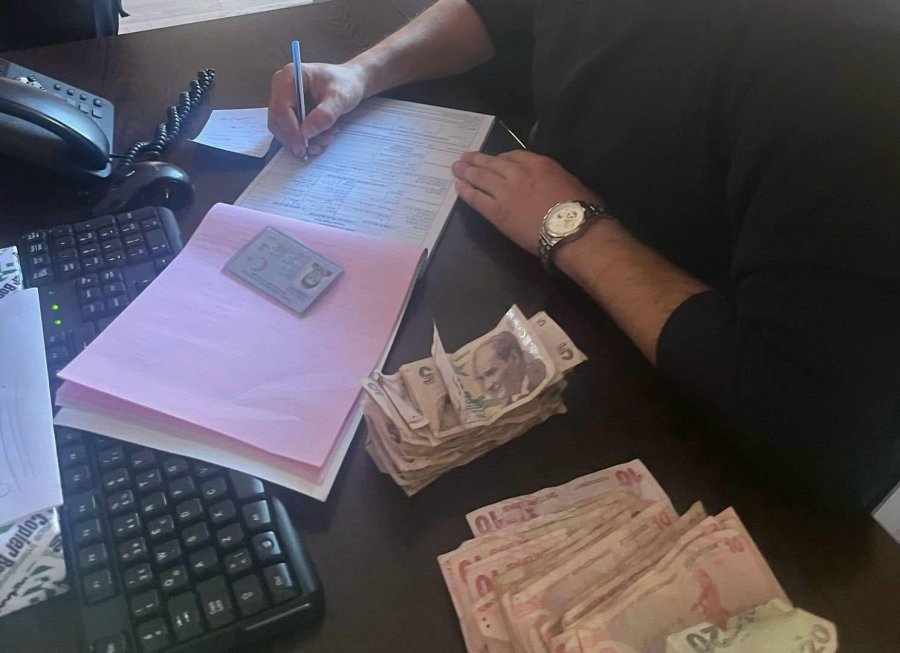 Serik’te Dilenci Operasyonu: 17 Dilenciden 19 Bin Lira Çıktı