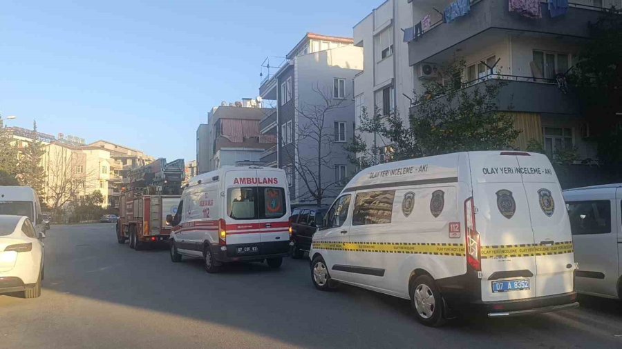 10 Gündür Haber Alınamayan Fotoğrafçı Evinin Balkonunda Ölü Bulundu