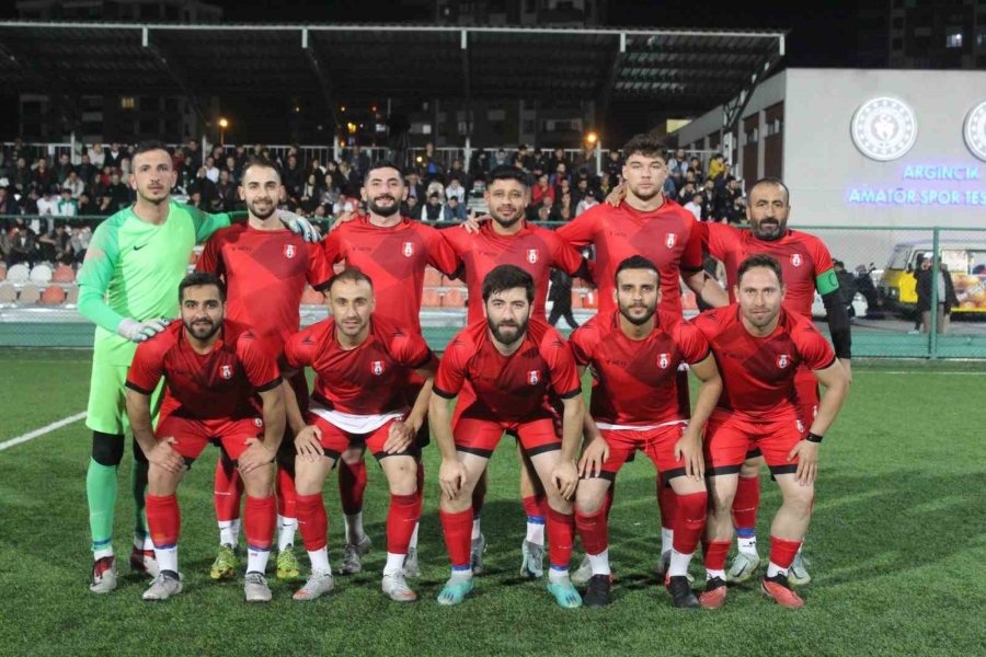 Kocasinan Şimşekspor: 4 - Özvatanspor: 1