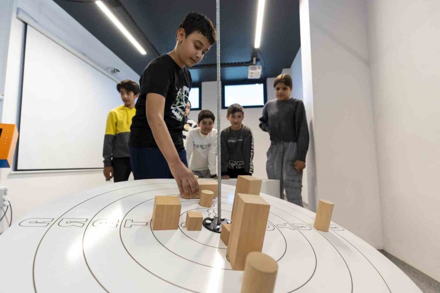 Tarsus Aratos Matematik Evi’nde ’dünya Pi Günü’ Etkinliği Düzenlendi