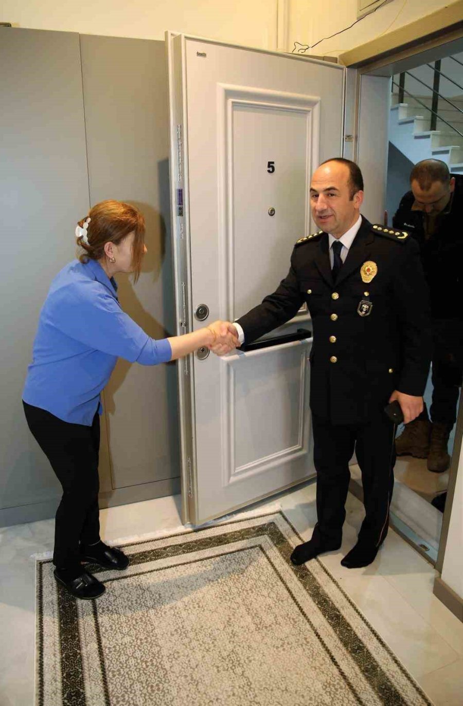 İl Emniyet Müdürü Yılmaz, Şehit Ailesini Ziyaret Etti