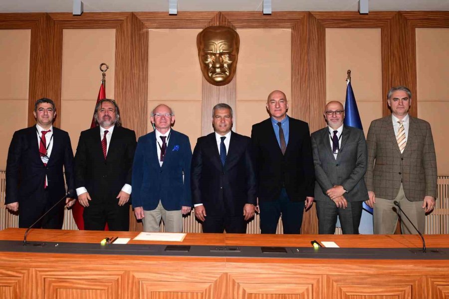 Anadolu Üniversitesi Edebiyat Fakültesi, Fedek’ten 5 Yıllık Akreditasyon Almaya Hak Kazandı