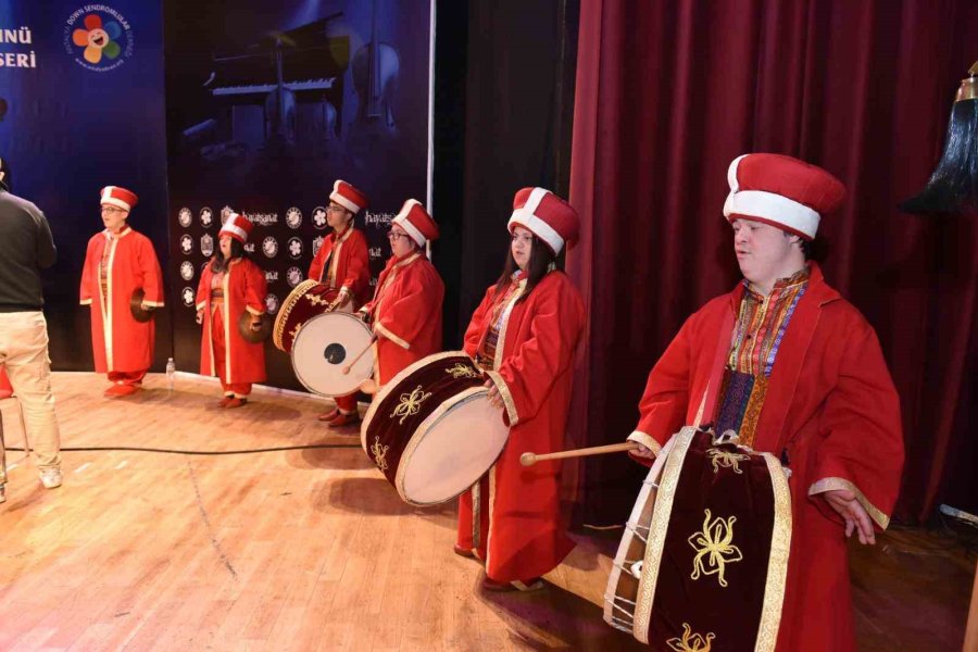 Down Sendromlular Günü Senfonik Türküler Konseri, Müzikseverlere Unutulmaz Bir Akşam Yaşattı