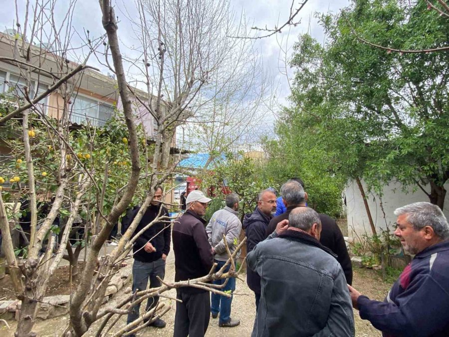 Antalya’da Çıkan Yangında Felçli Yaşlı Kadın Hayatını Kaybetti