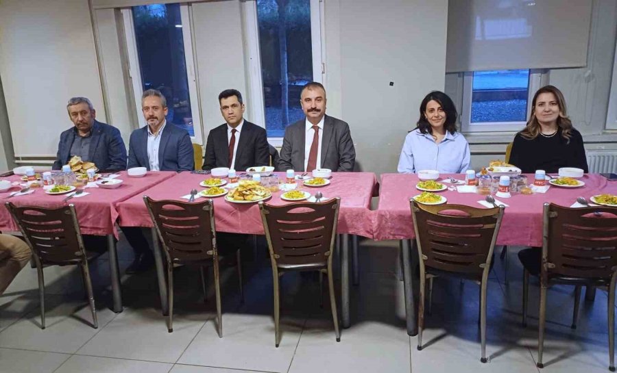 Aile Ve Sosyal Politikalar İl Müdürlüğü Ekipleri Yaşlıları Unutmadı