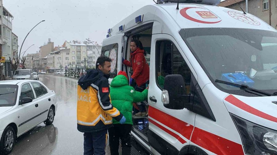 Karaman’da Motosikletin Çarptığı Yaya Yaralandı