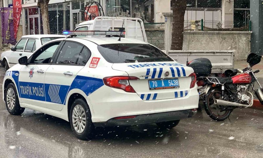 Karaman’da Motosikletin Çarptığı Yaya Yaralandı