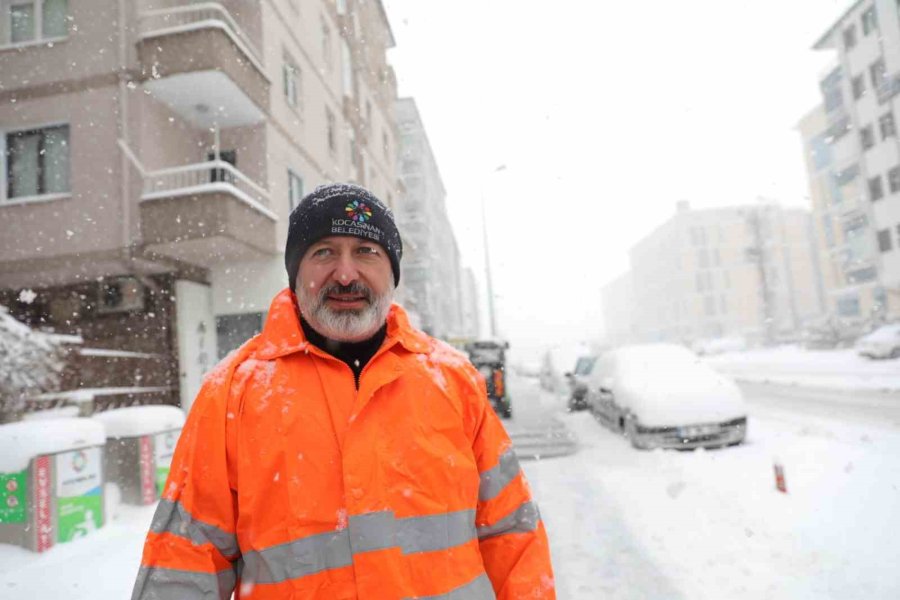 Kocasinan’da Kar Temizleme Çalışmaları Devam Ediyor"