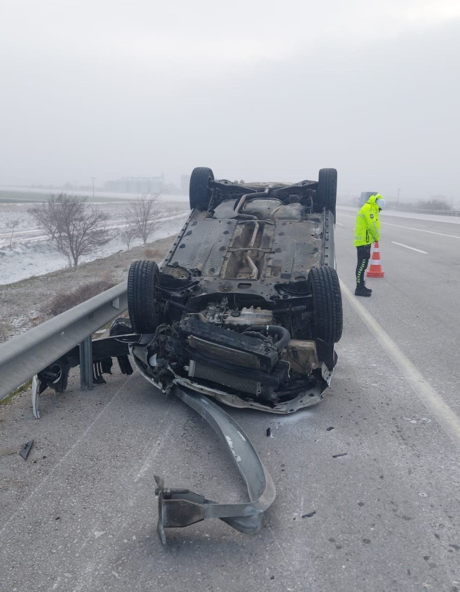 Karapınar’da Otomobil Takla Attı: 1 Yaralı