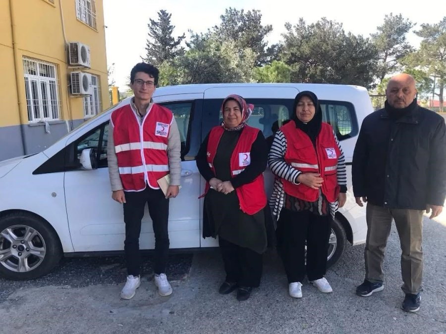 Bozyazı’da Öğrenciler Ramazan Paketi Hazırladı