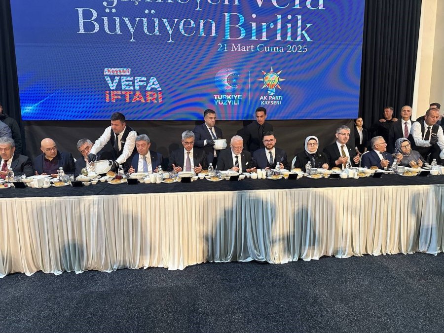 Ak Parti Genel Başkanvekili Elitaş: "ben Ana Muhalefet Partisini Sokaklara Çağırmak Değil, Demokrasiye İnanmaya Davet Ediyorum"