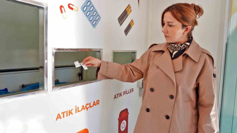 Alanya’da Dünya Su Günü’nde Su Tasarruf Aparatı Dağıtıldı