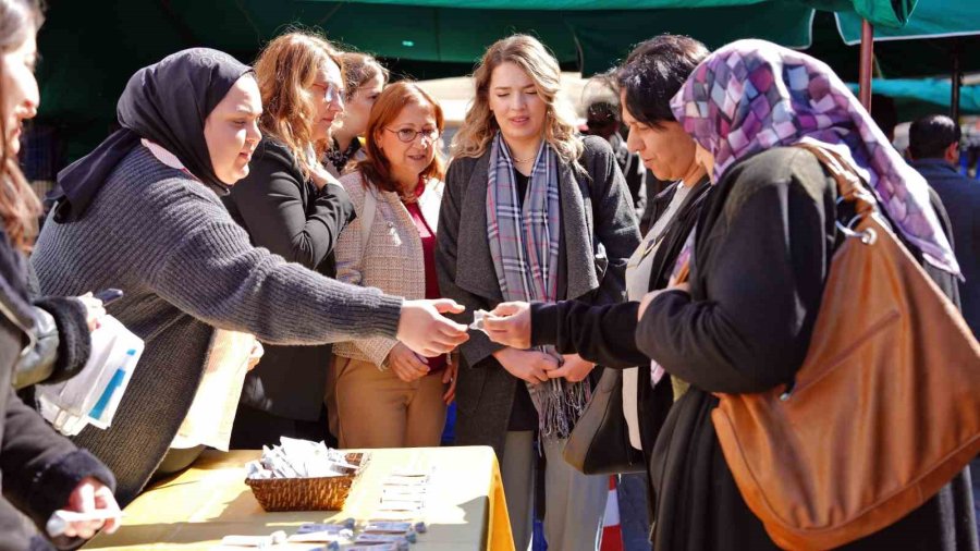 Alanya’da Dünya Su Günü’nde Su Tasarruf Aparatı Dağıtıldı