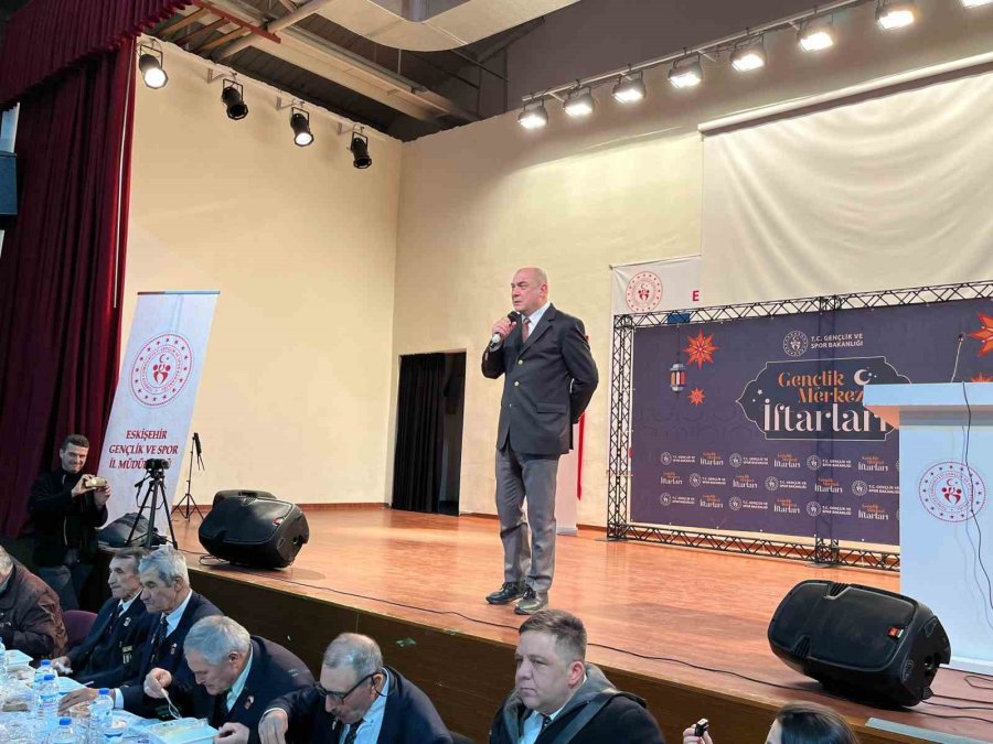 Eskişehir’de İtar Yemeğinde Birlik Ve Beraberlik Sofrası Kuruldu