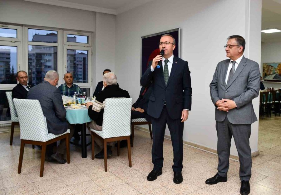 Eskişehir İl Milli Eğitim Müdürü Sinan Aydın’dan İftar Buluşması