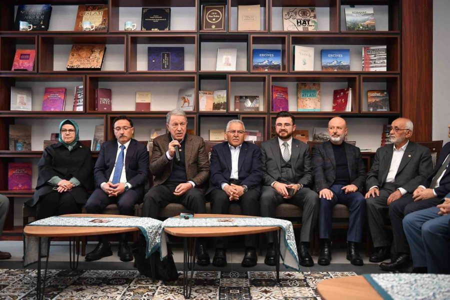 Akar Ve Büyükkılıç’tan Kanaat Önderleriyle Eğitim İstişaresi