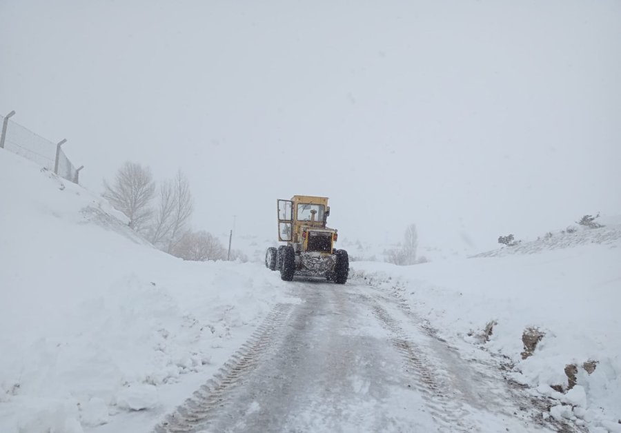 Kayseri’de 203 Yol Açıldı, 15 Yolda Çalışmalar Sürüyor