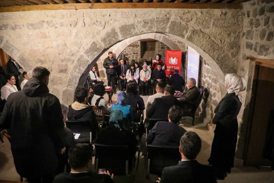 Hulusi Akar, Mektep Melikgazi’de Tecrübelerini Paylaştı