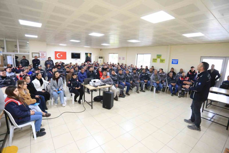 Kepez’de Belediye Personeline Yangın Eğitimi Verildi