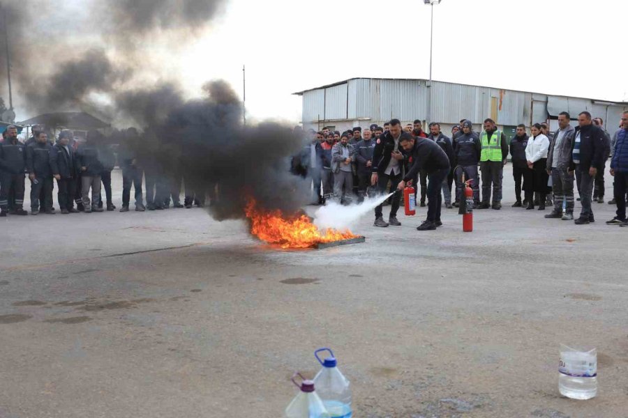Kepez’de Belediye Personeline Yangın Eğitimi Verildi