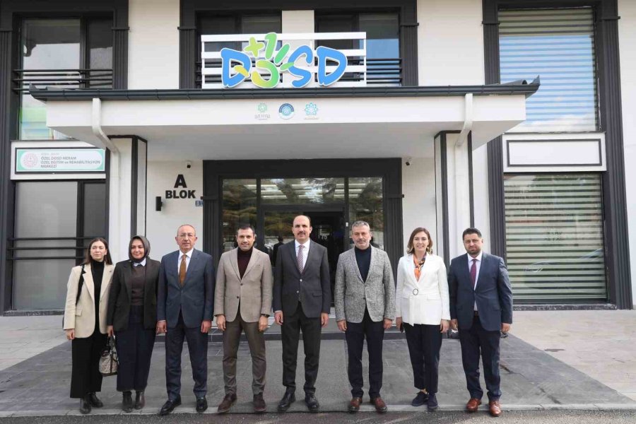 Başkanlar Dosd Meram’da Down Sendromlu Çocuklarla Buluştu