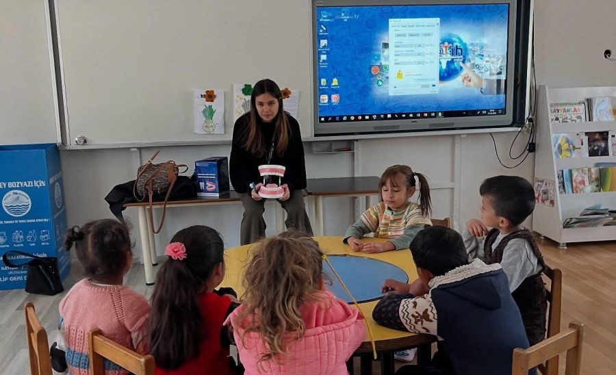 Bozyazı’da Öğrencilere Ağız Ve Diş Sağlığı İle Teknoloji Bağımlılığı Eğitimi Verildi