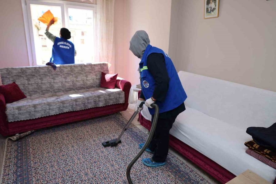 Akdeniz’de ’evde Temizlik Hizmeti’ İle Yüzler Gülüyor