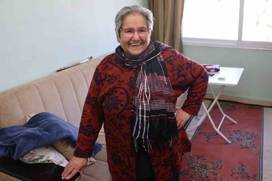 Akdeniz’de ’evde Temizlik Hizmeti’ İle Yüzler Gülüyor