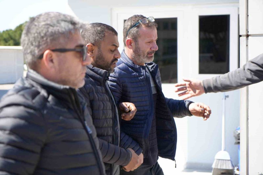 Babanın 22 Yaşındaki Kızına Vedası Yürekleri Burktu