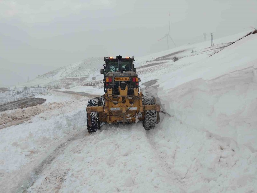 Kayseri’de 140 Yol Ulaşıma Açıldı