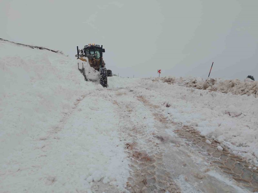 Kayseri’de 140 Yol Ulaşıma Açıldı