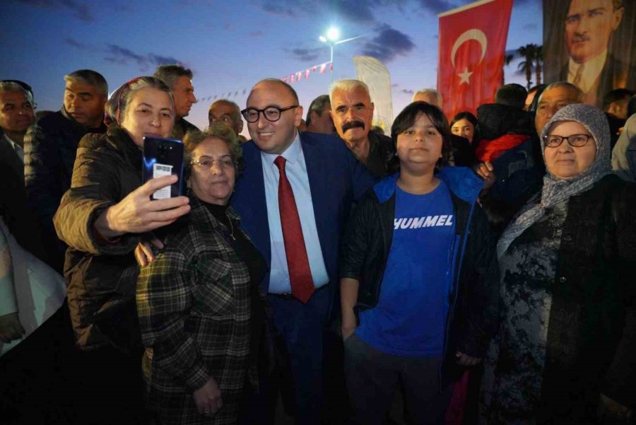 5 Bin Kişi Deniz Kenarında İftarda Buluştu