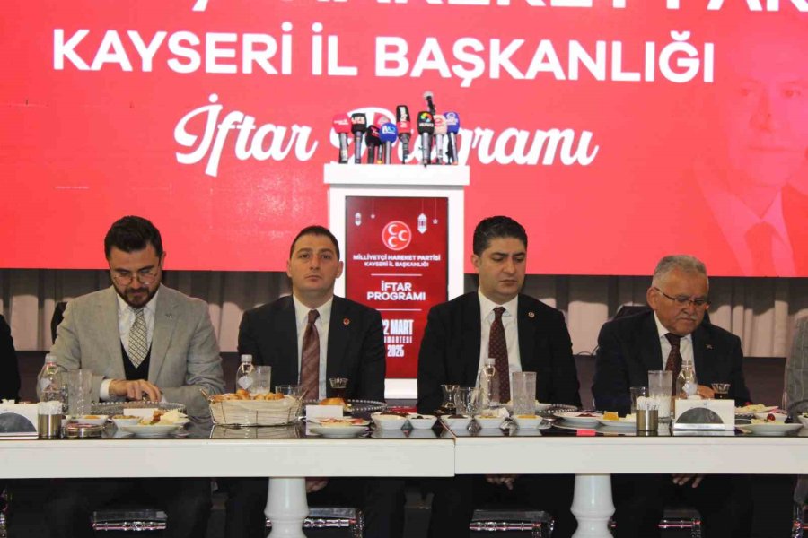 Mhp’li Özdemir: "hukukun Üzerine Düştüğü Gerçeklik; İstanbul’daki Chp’li Belediyelerin Millete Ait 560 Milyar Tl’lik Tutarın Birilerinin Kasalarına Gittiği Gerçeğidir"